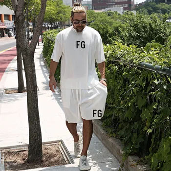2022 suvel meeste triibuline FG sobiks hingav higi lahti suured lühikeste varrukatega topid ja lühikesed püksid vabaaja puhkust kanda